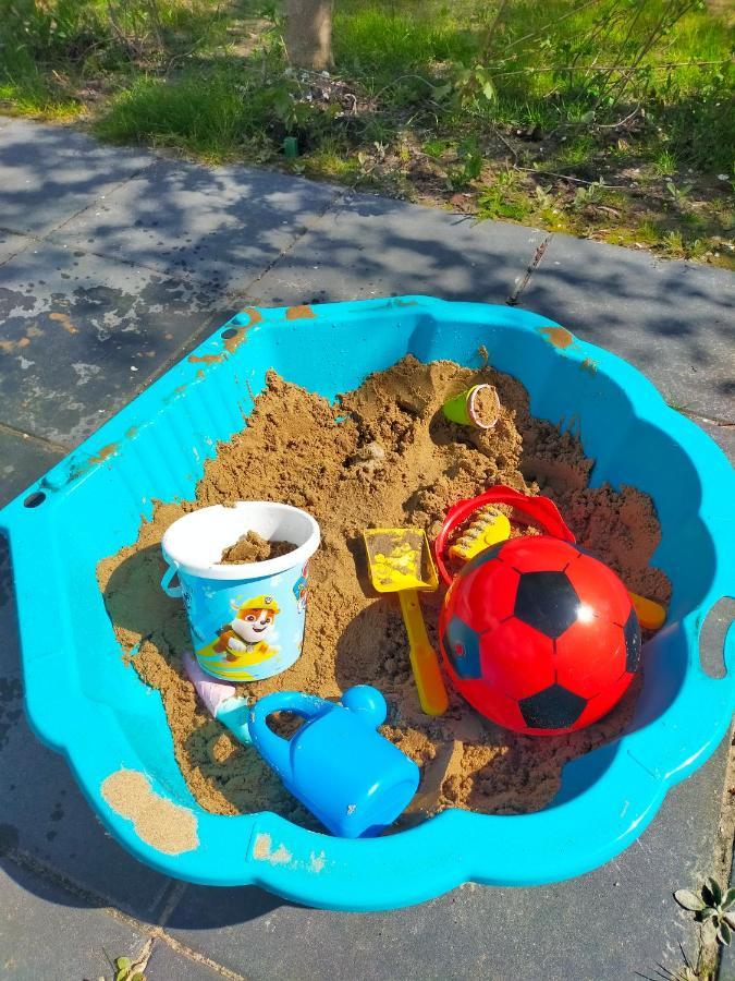 Bj Chalets - Robbengat 85 - Gezellige Chalet Op Vakantiepark Lauwersoog! Vroege Incheck! Met Airco! Bagian luar foto
