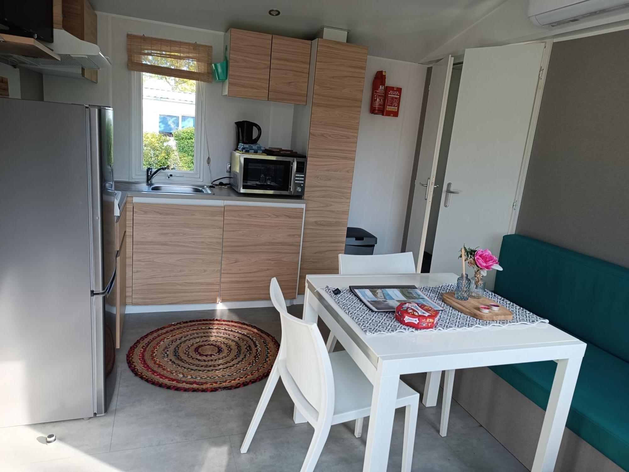 Bj Chalets - Robbengat 85 - Gezellige Chalet Op Vakantiepark Lauwersoog! Vroege Incheck! Met Airco! Bagian luar foto